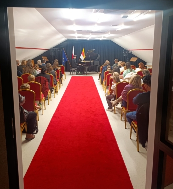 WhatsApp Image 2025-09-29 at 12.30.15 (1).jpeg